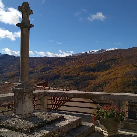 Casa Pie' Di Monte Refuge Villa *