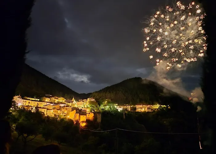 Casa Pie' Di Monte Refuge * Bisegna