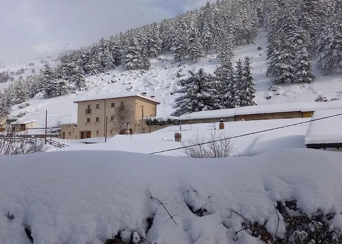 Casa Pie' Di Monte Refuge